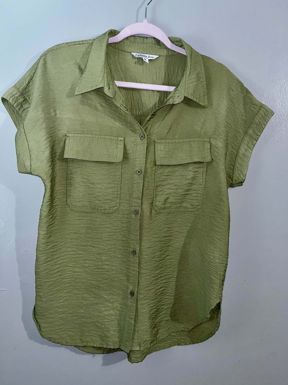 Ophelia Rae Olive Short-Sleeve Button-Down Shirt